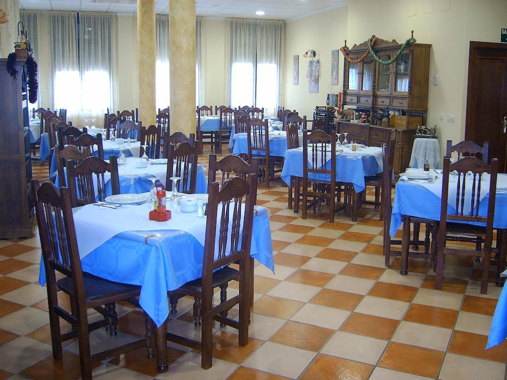 Hostal Cabanas Carboneras de Guadazaón Exterior photo