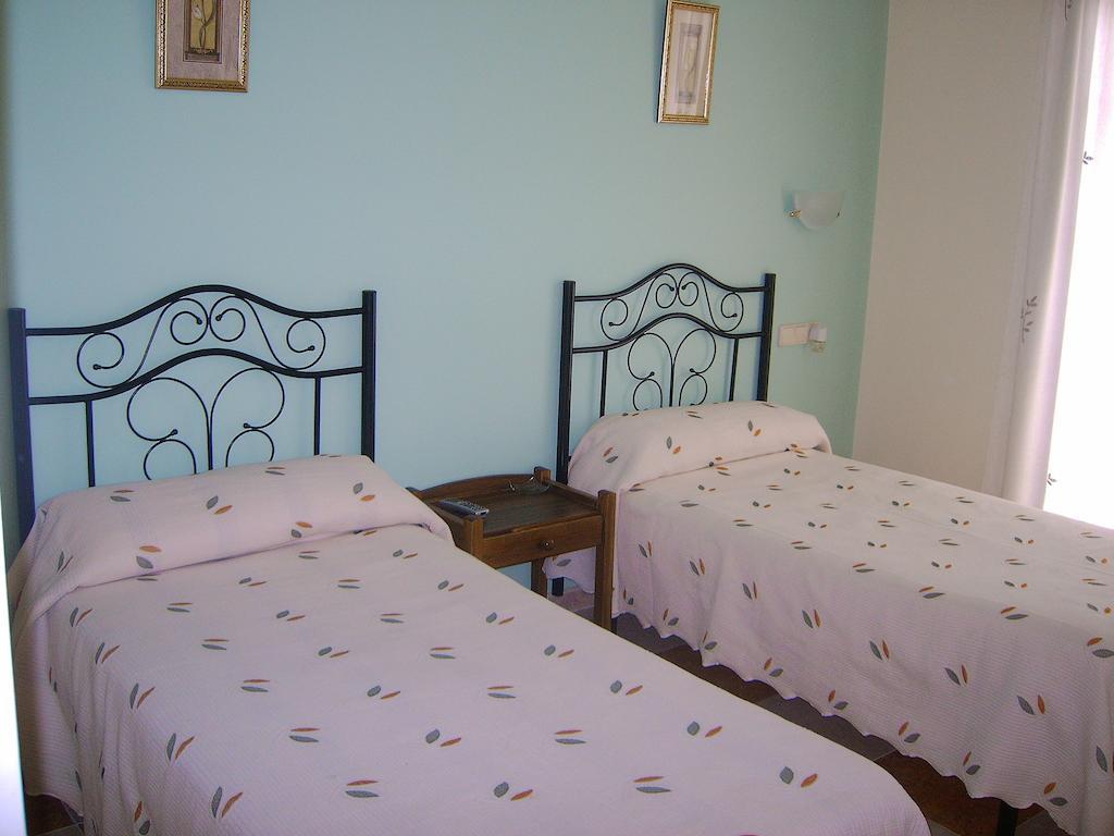 Hostal Cabanas Carboneras de Guadazaón Room photo